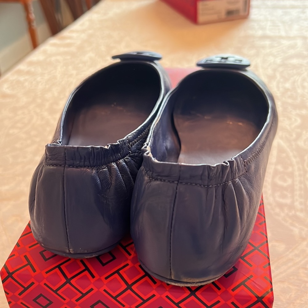 Shoes - Picture 4 of 4